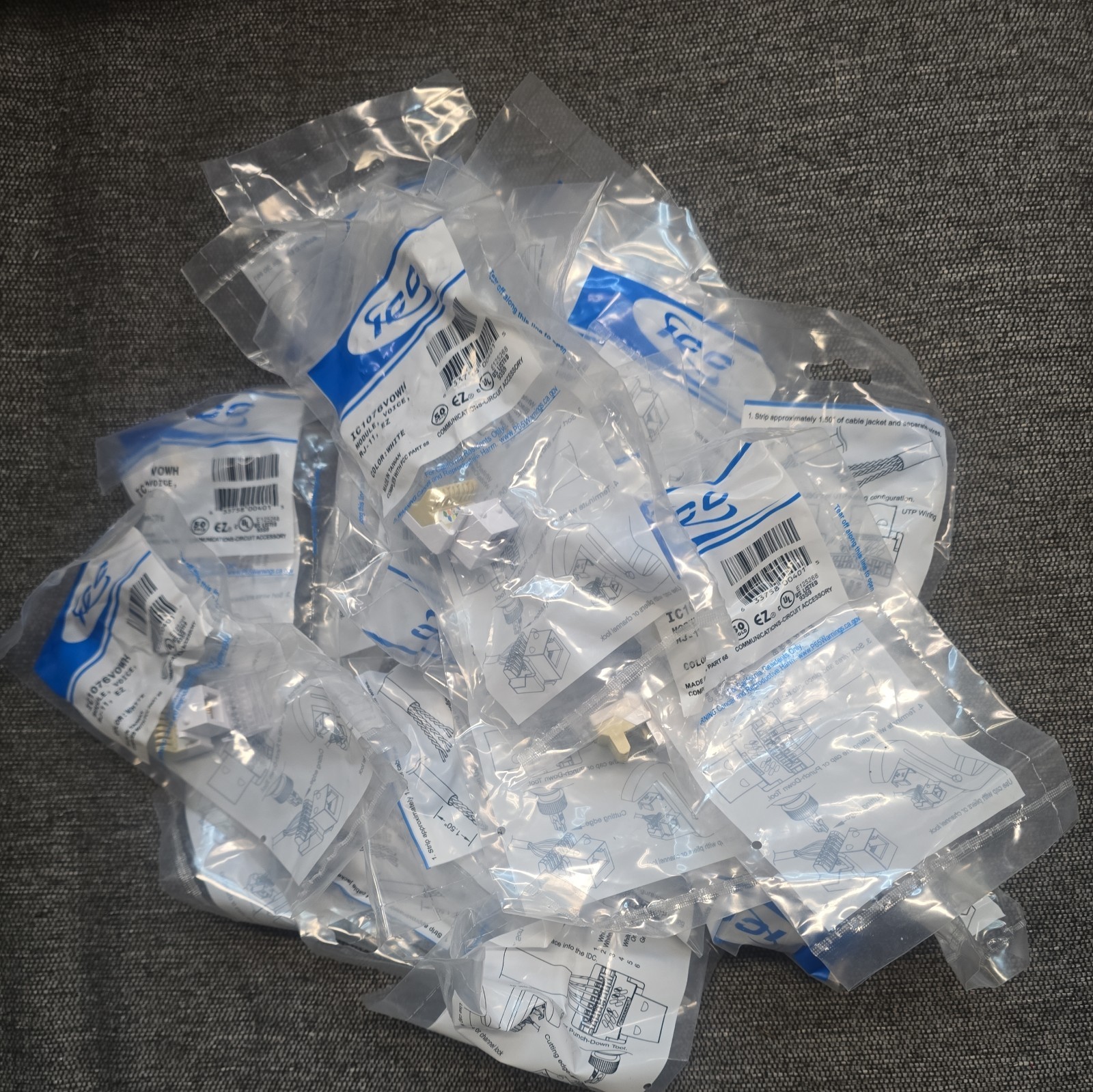 (BRAND NEW) (LOT OF 20) ICC IC1076V0WH EZ Modular Connector White