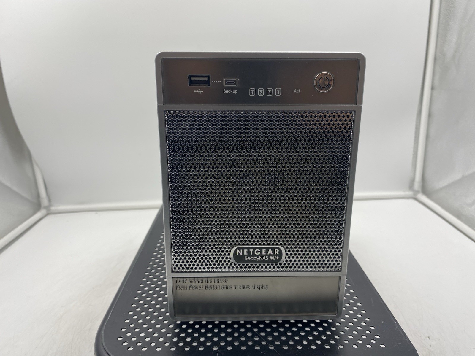 Netgear ReadyNAS NV+ RND4250 4-Bay NAS Server - Diskless