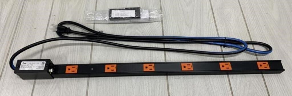 Middle Atlantic PDT-615C / 6-Outlet 15 Amp Rack Power Strip Gently Used
