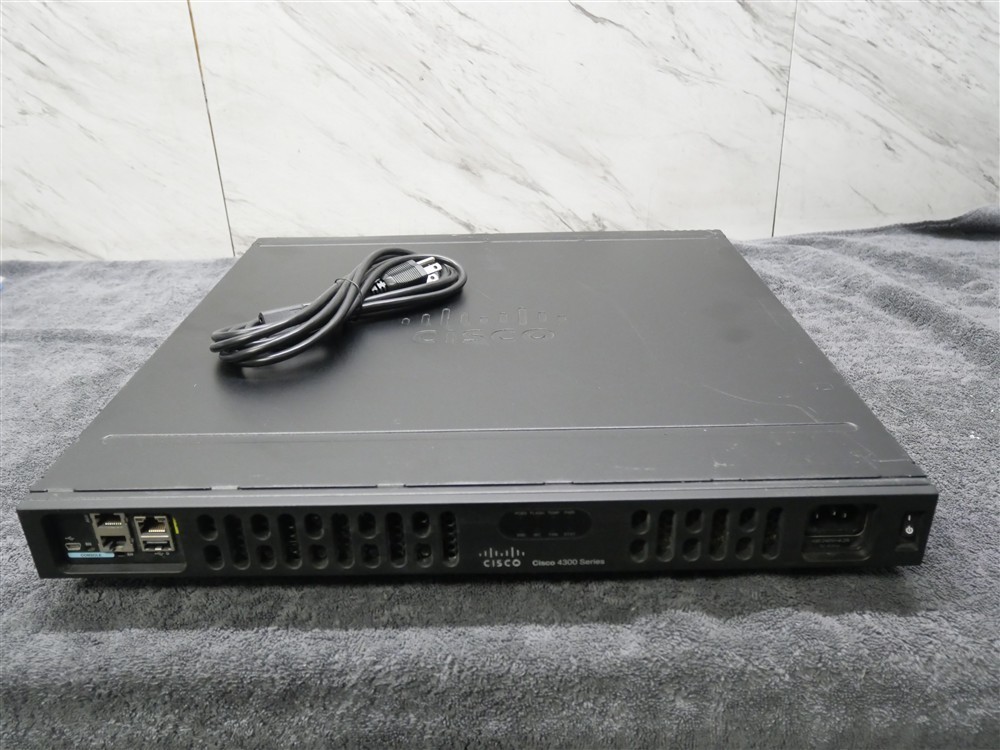 Cisco ISR4331/K9 3-Port Gigabit Router IP Base IOS XE 16.6.1 w/ Cord
