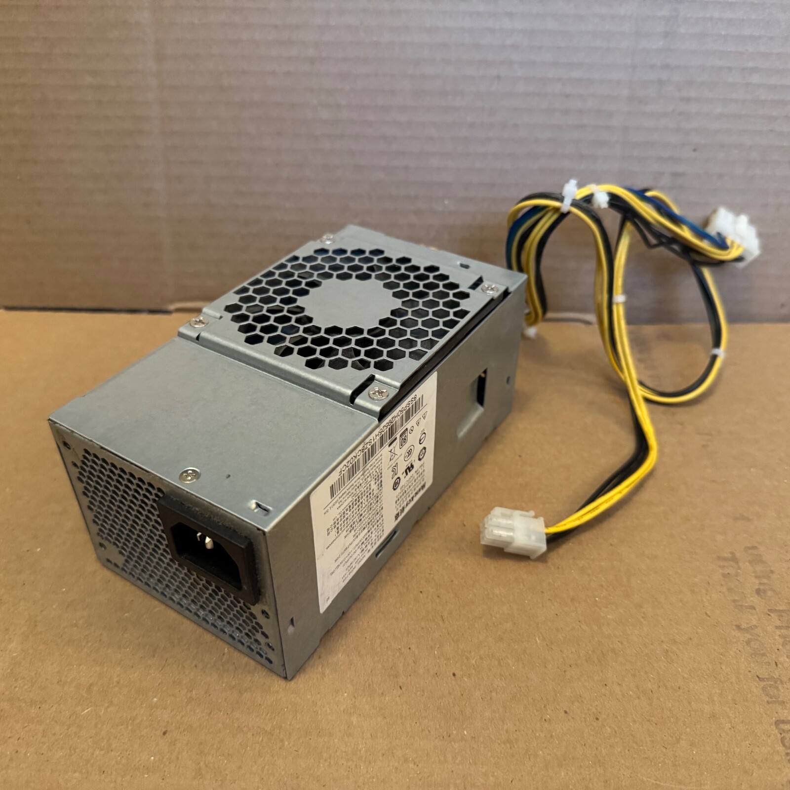 HuntKey Lenovo ThinkCentre M700 Desktop Power Supply PSU (210W) 00PC746 Tested