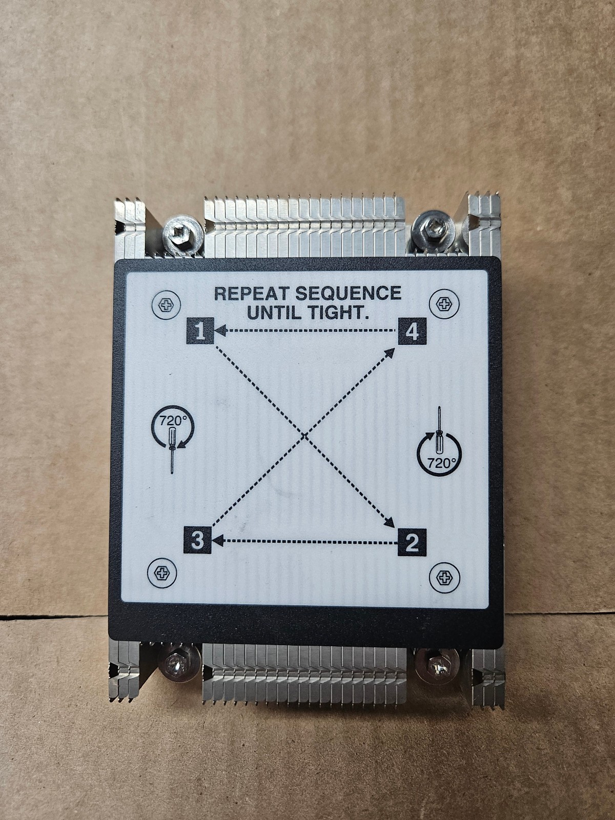 IBM System x3550 M5 CPU Cooling Sever Heatsink FRU P/N: 00KC912 00KC908