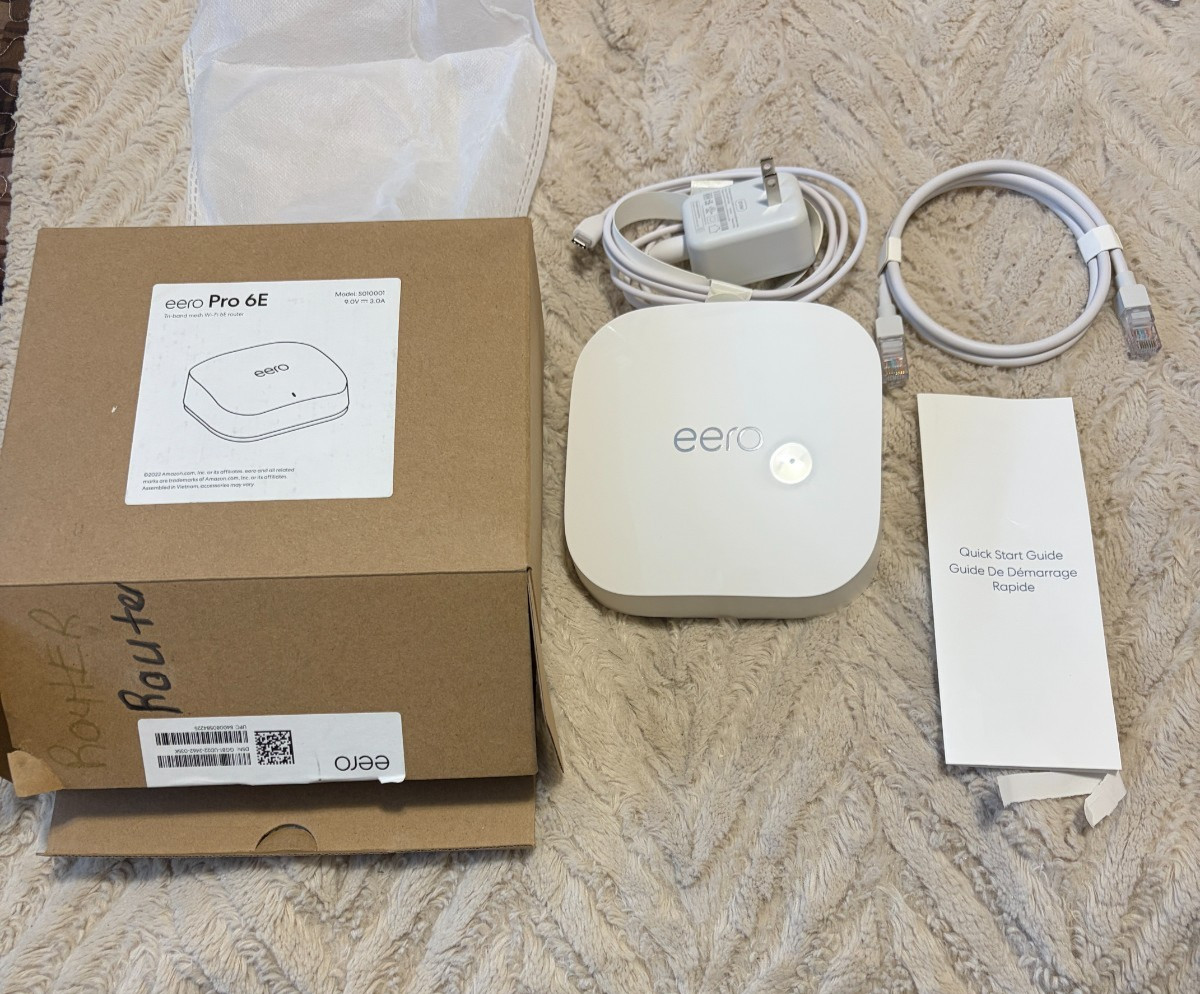 eero Pro 6E Tri Band WiFi 6E S010001 Mesh WiFi Router NEW