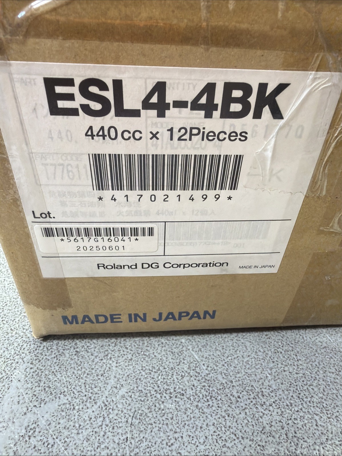 LOT OF 12 ROLAND ESL4-4BK 440ML ESL4-4BK ECO-SOL MAX2 EXP 2025
