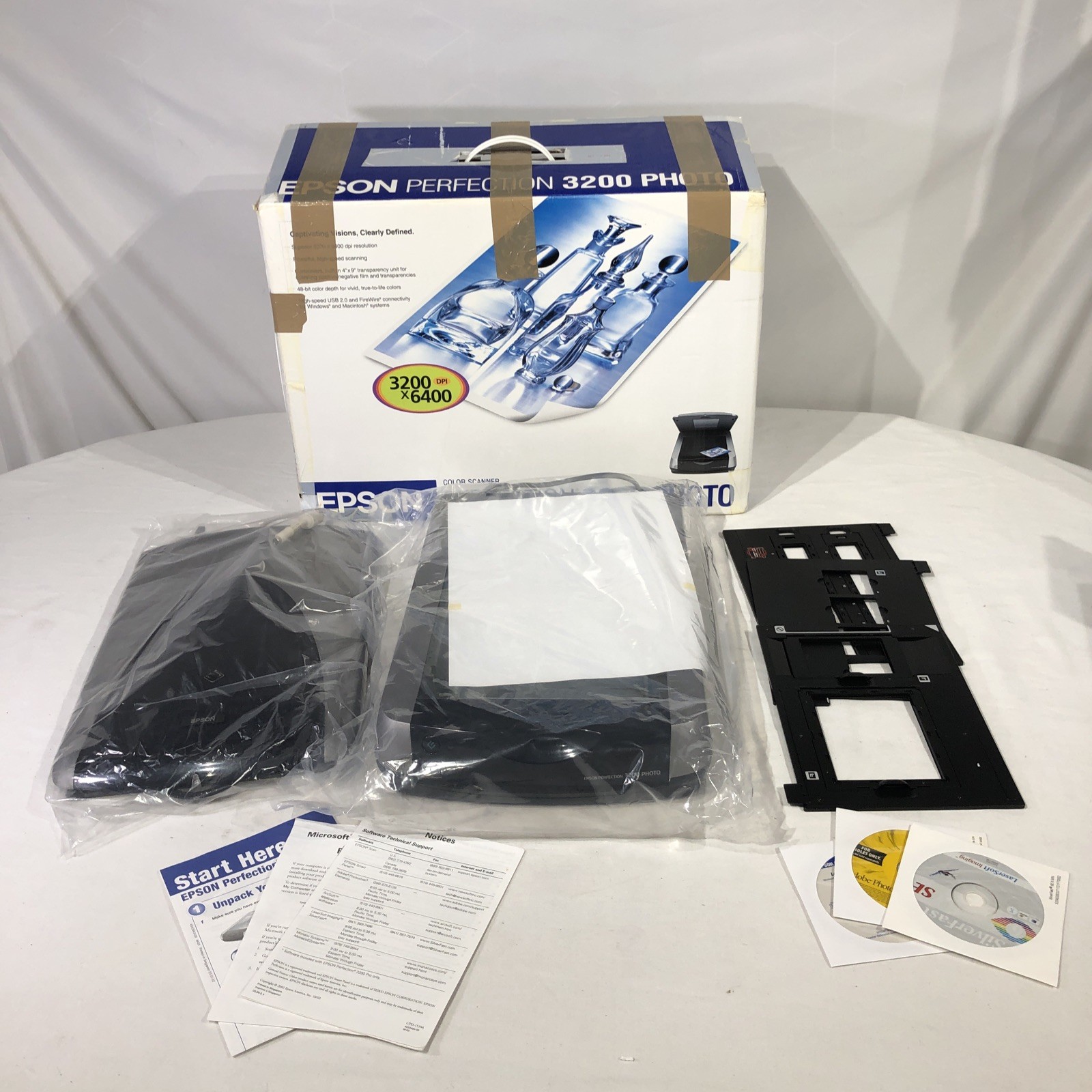 Epson Perfection Photo 3200 x6400 USB / Firewire Photo Scanner,  Open Box