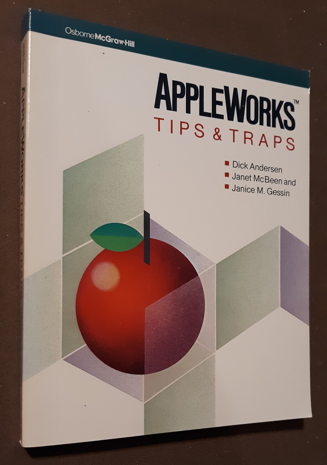 AppleWorks Tips & Traps by Osborne/McGraw Hill for Apple IIe,IIc,IIgs 1986    ii