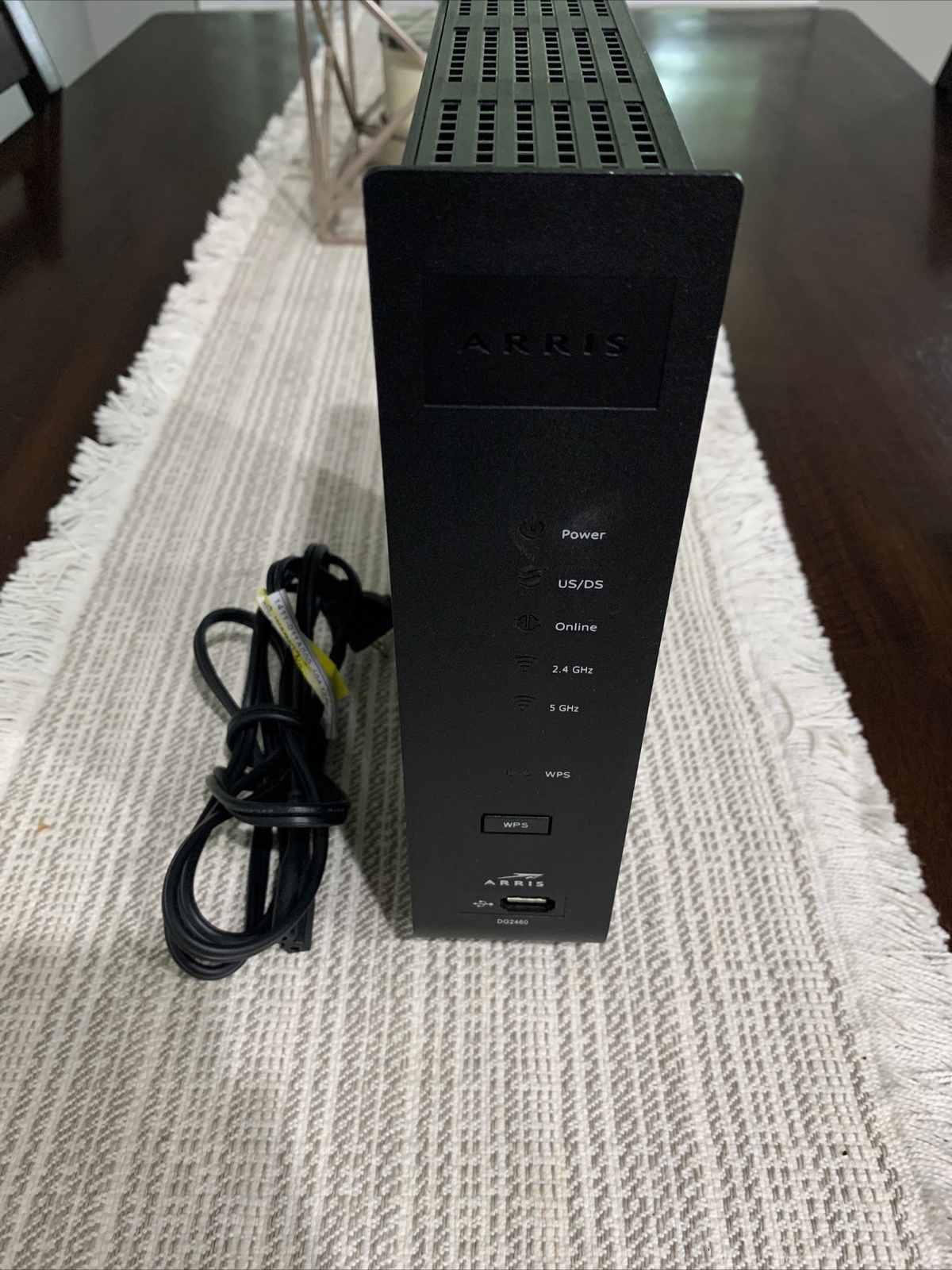 ARRIS Touchstone - DG2460A - 24x8 DOCSIS 3.0 Dual Band 802.11-AC WiFi Modem