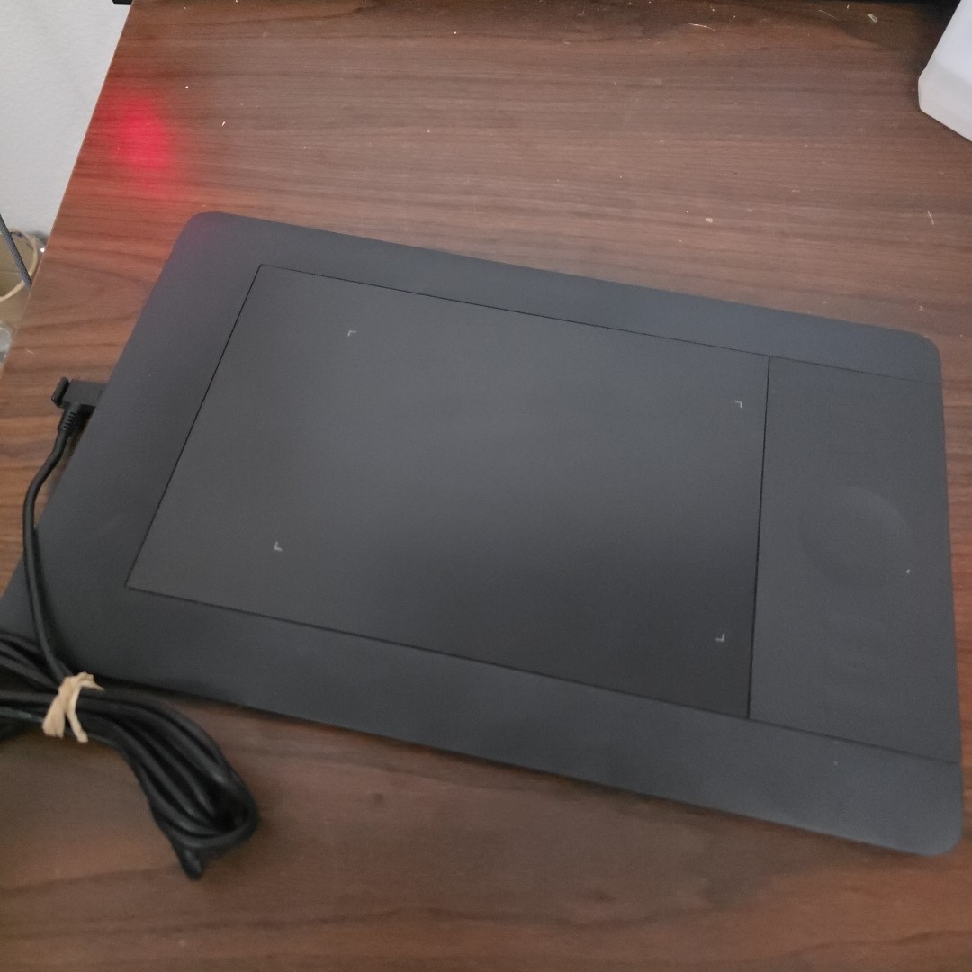 Wacom Intuos 5 Touch Small Pen Tablet (PTH450) with USB cable No Pen
