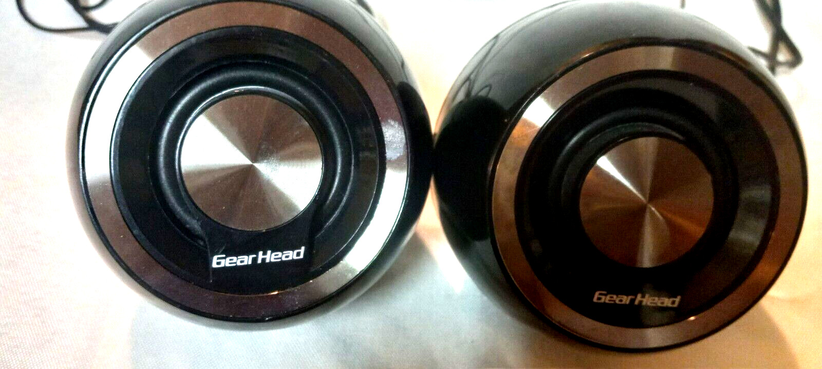 Gearhead  Speakers portable USB Computer/ Laptop black & silver sleek