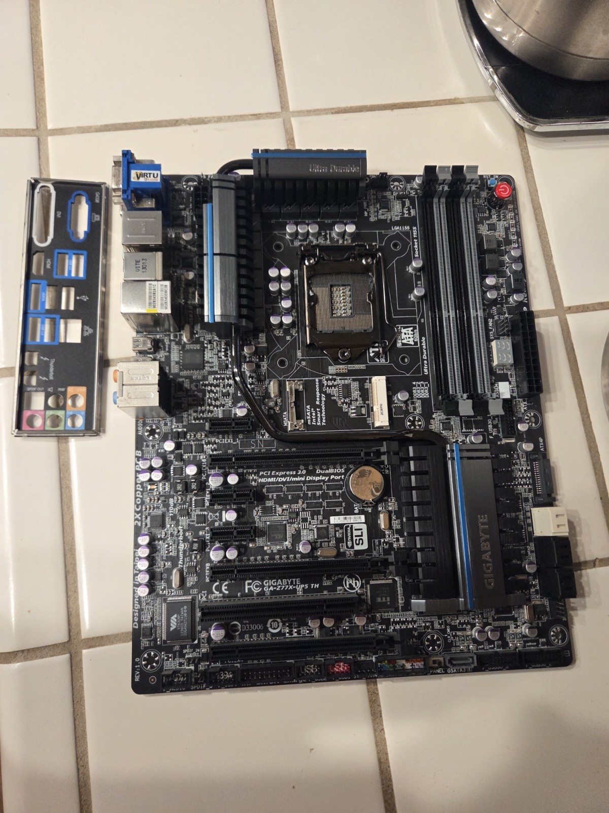 Gigabyte Technology GA-Z77X-UP4 TH, LGA 1155, Intel Motherboard