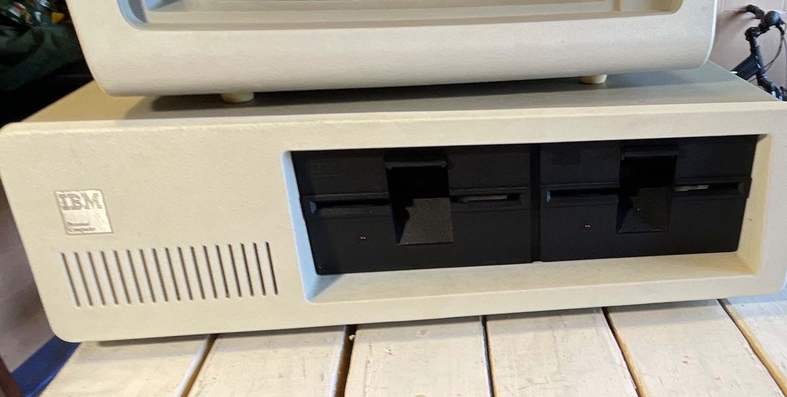 IBM 5150 Vintage External Floppy Disk Drive Unit -  (For Parts Not Working)