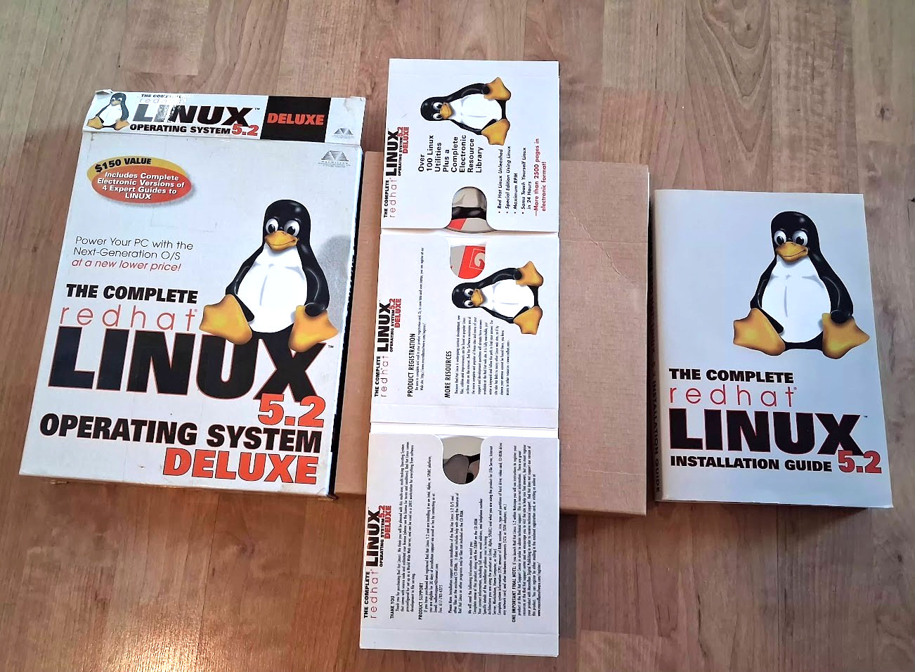 Vintage Complete LINUX red hat 5.2 Computer Operating System Deluxe in Orig Box