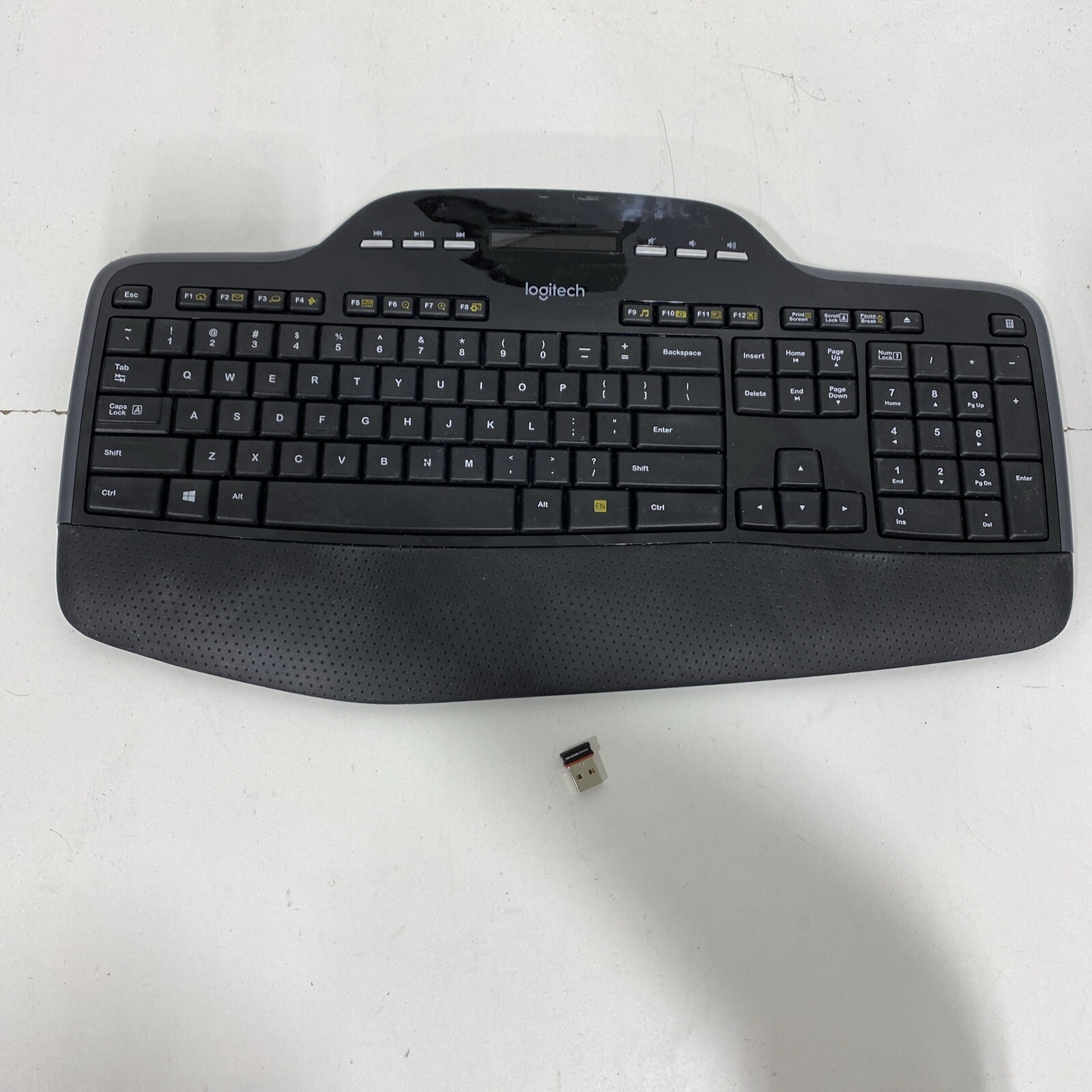 Logitech MK710 Full-size Wireless Palm Rest Keyboard and USB Receiver