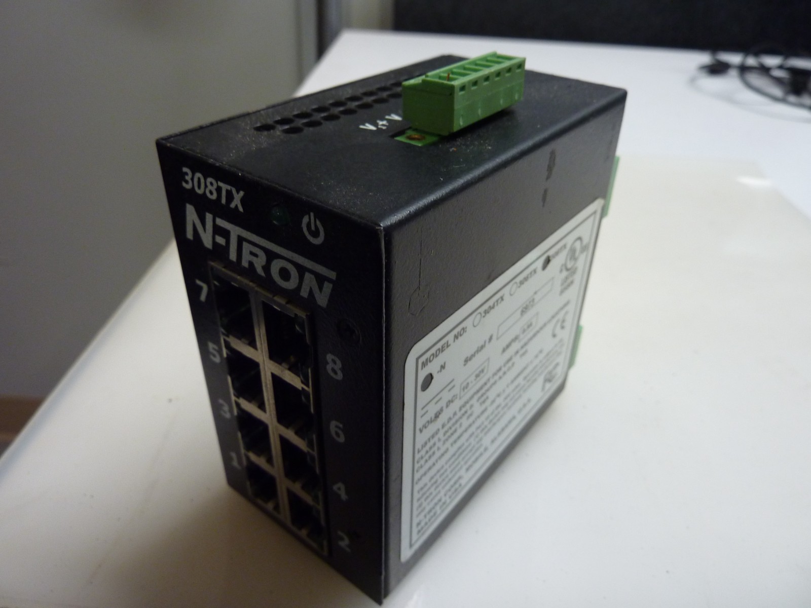 N-TRON 308TX INDUSTRIAL ETHERNET SWITCH 10-30V 0.5A   (31636)