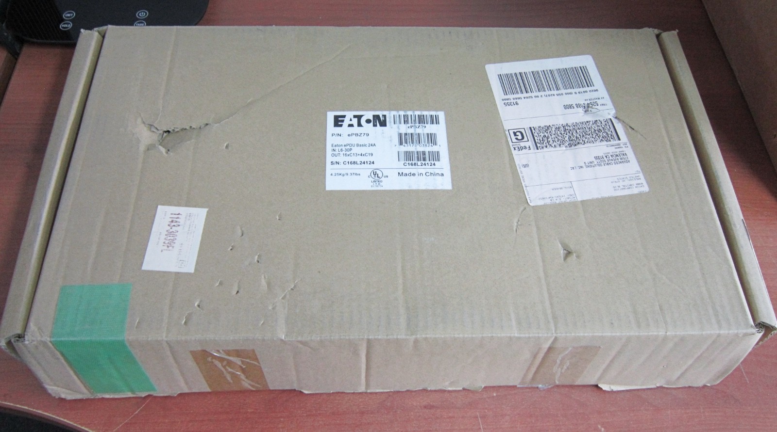 NEW Eaton ePDU Basic 24A  Power Distribution Unit Black