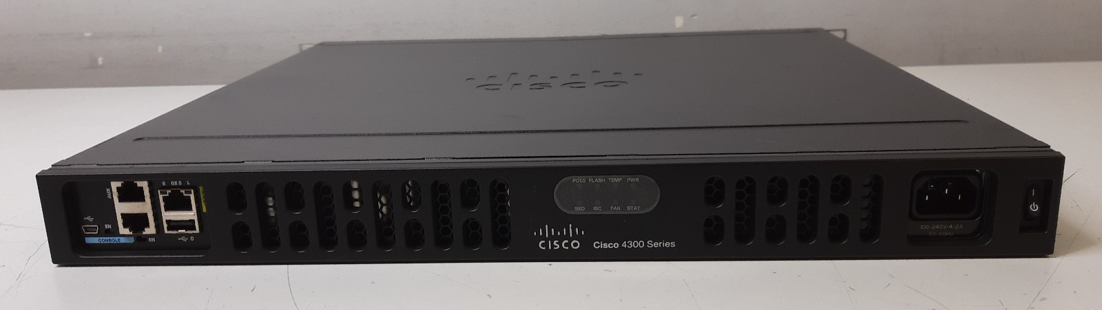 Cisco ISR 4331 Gigabit Router IPBaseK9 IOS-XE 17.6 NO CLOCK BUG ISR4331/K9