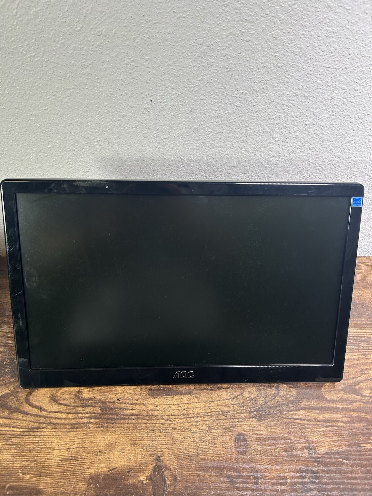 AOC Portable LCD Monitor Model 156LM00005 - No Accessories