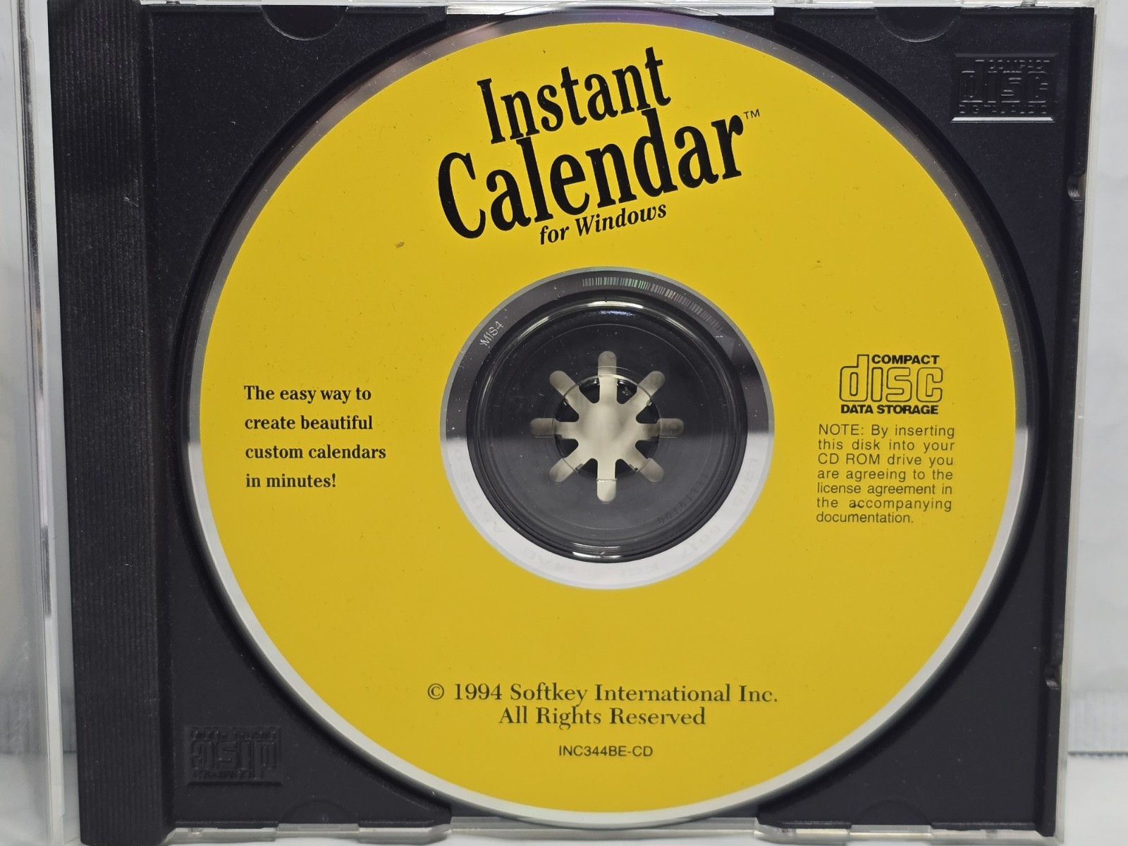 Softkey Instant Calendar for Windows CD-ROM - Custom Calendars 1994