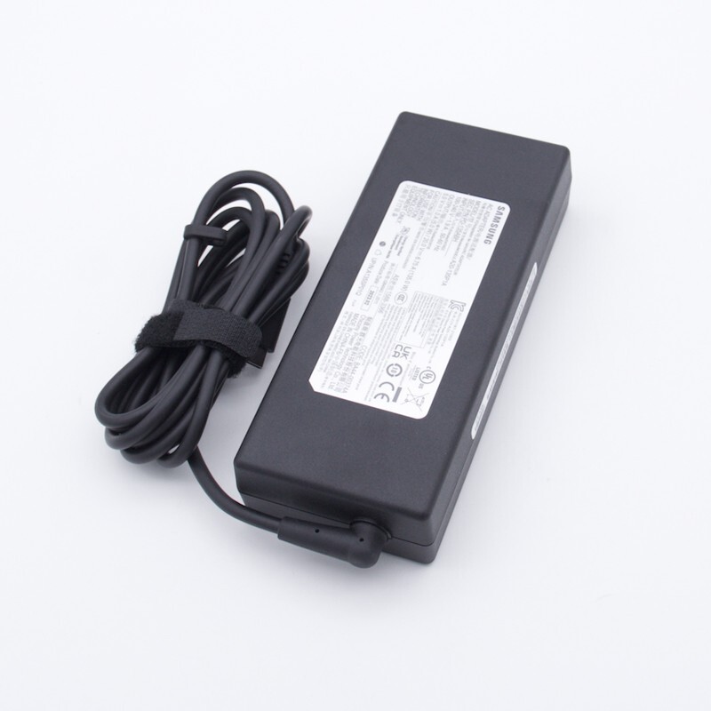 Original SAMSUNG 135W 20V 6.75A USB-C Type-C Power Adapter Charger A20-135P1A