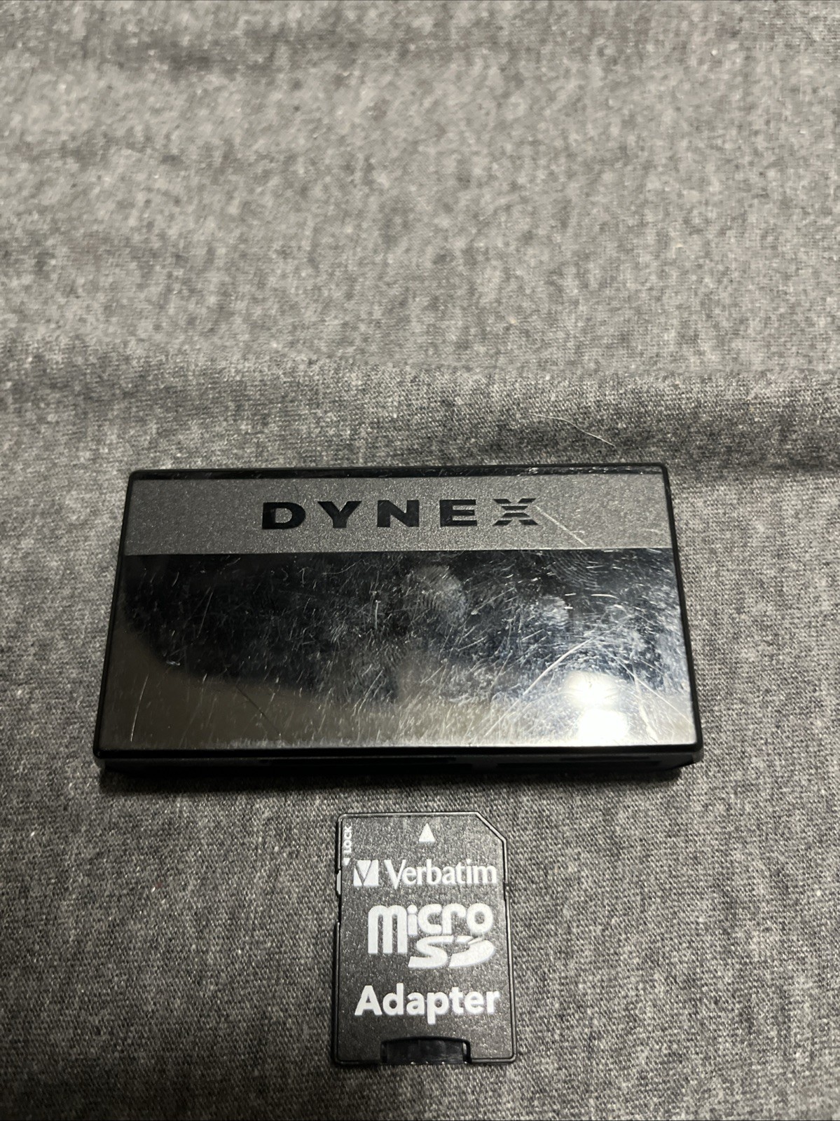 Dynex All In One Memory Card Reader DX-CR312