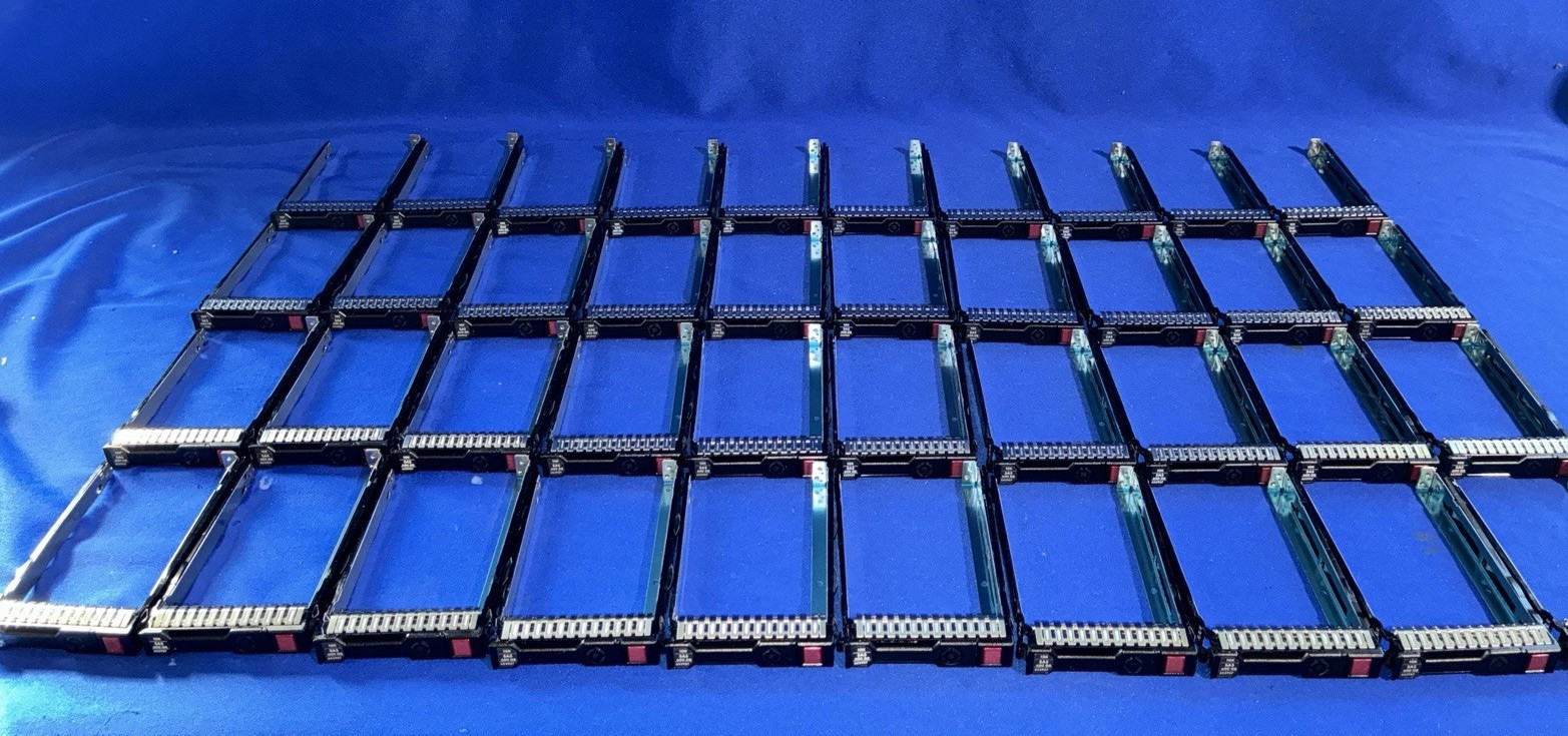HP 2.5" SAS / SATA Hard Drive Caddy / Tray Smart Carrier 653957 w/ Screws Lot 40