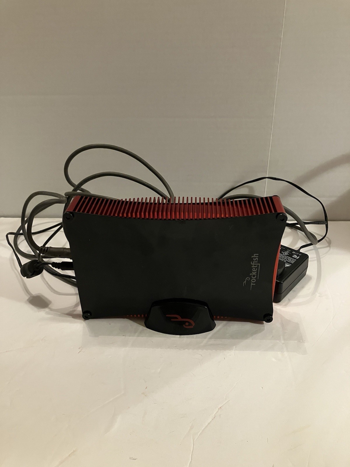 Rocketfish RF-HD35 Red 3.5" USB 2.0 PATA/EIDE External Hard Drive Enclosure Kit