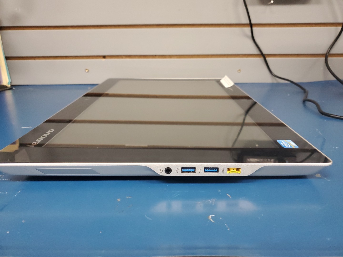 Lenovo IdeaCentre Flex 20 i3-4th Gen 1.7 Ghz/4Gb RAM/500 Gb HDD/Full Win11Home