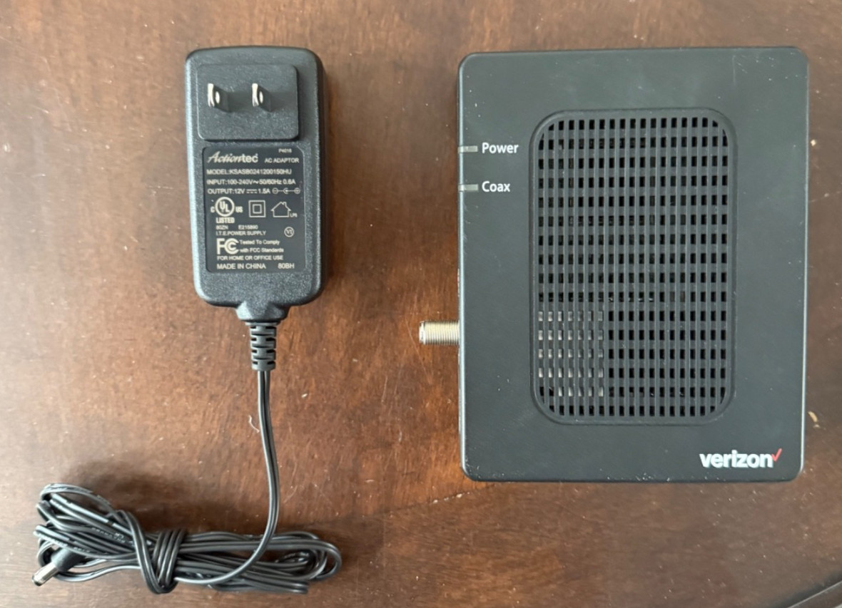 Verizon Actiontec ECB5240M MoCA 2.0 Network Adapter w/ Power Supply Tested