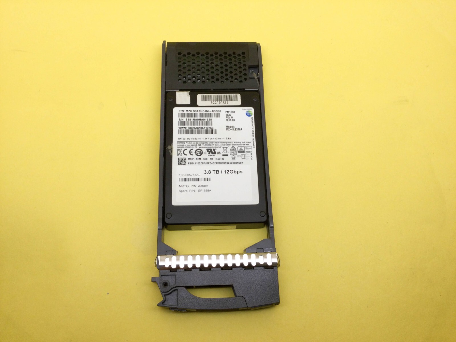 NetApp X358A 3.8TB SAS 12Gb/s 2.5'' SSD For DS2246 DS224C FAS2552 MZ-ILS3T8A