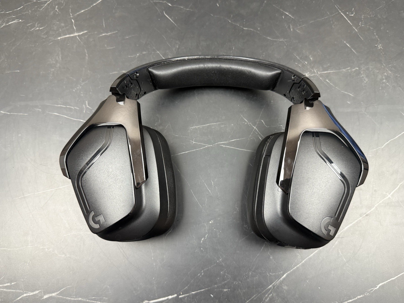 Logitech G935 LIGHTSYNC RGB Wireless Gaming Headset - Black