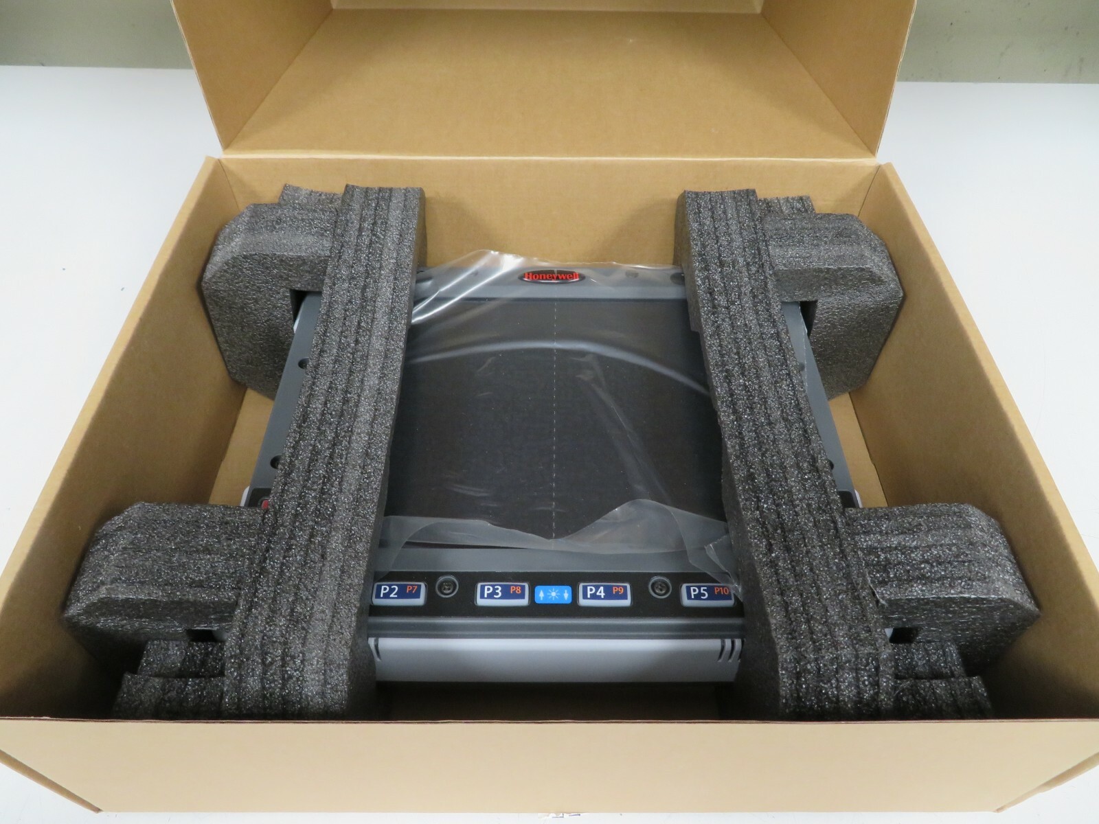 Honeywell Thor VM2 Vehicle-Mount Windows 7 Based Computer OX15