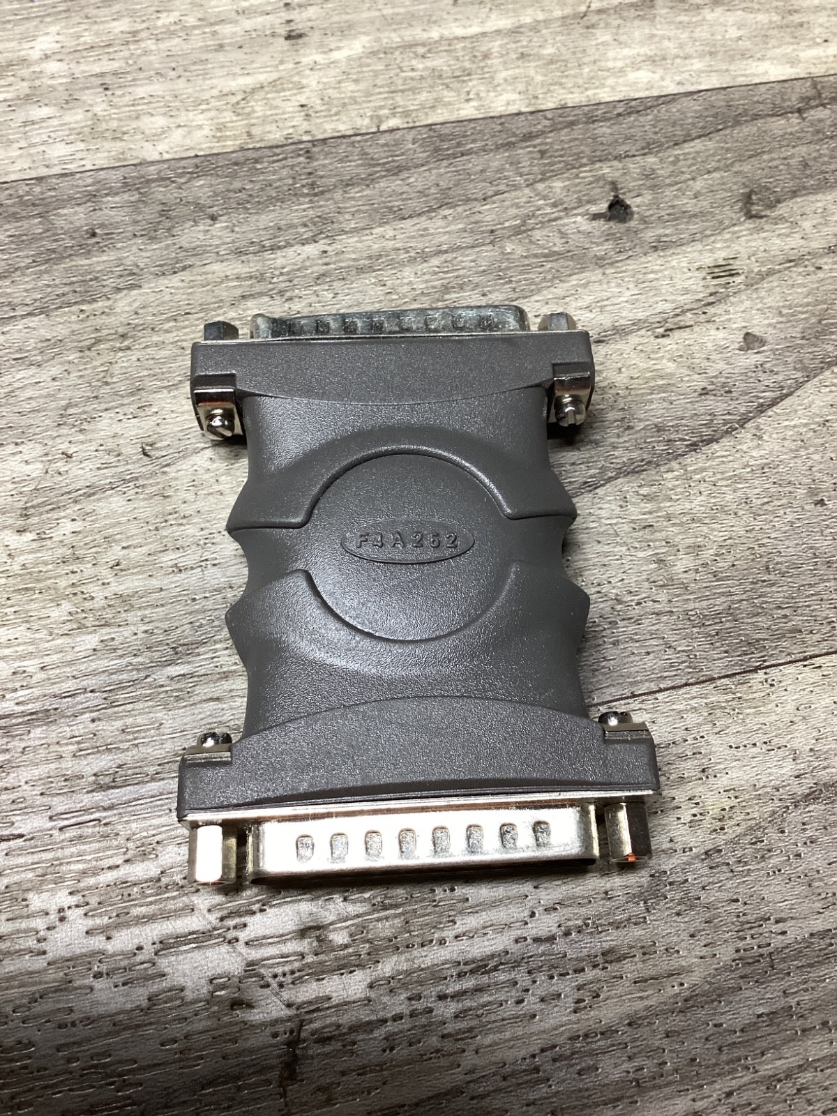 Belkin Pro Series Gender Changer DB25 Male/Male Adapter F4A252 #115N40*SI