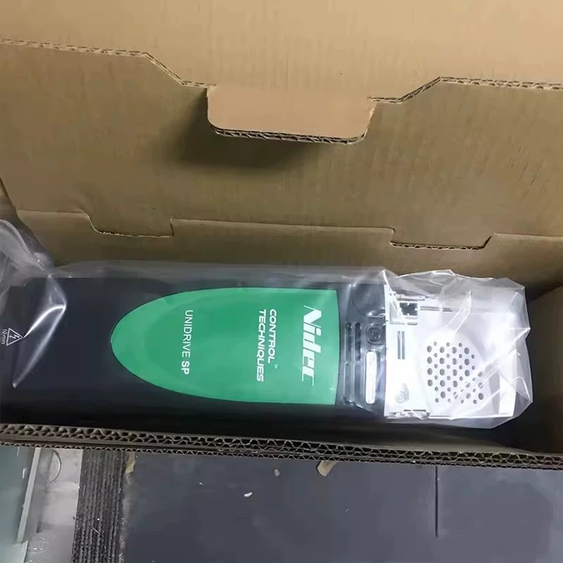 Ship FedEx 1PCS NEW Commander SKB3400075 0.75KW