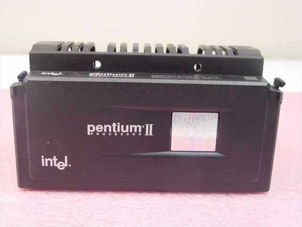 Intel SL2S7 Slot 1 PII 400Mhz Processor 512k Cache w/Fan