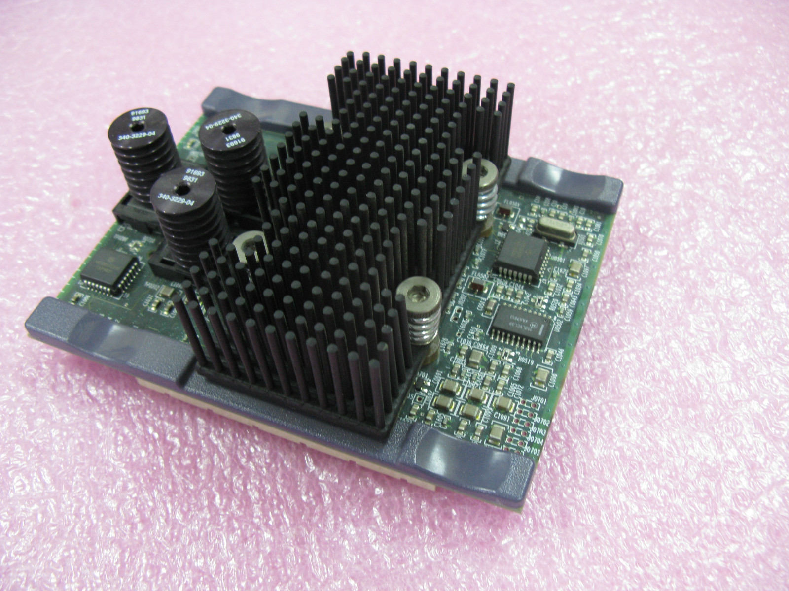 Sun 501-5039 270Mhz cpu w/256KB cache UltraSparc IIi  - L2A17