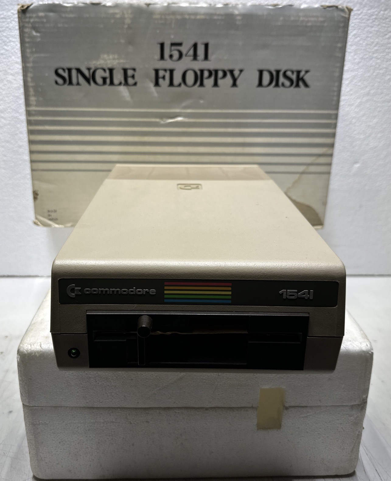 Commodore 1541  Floppy Disk Drive 5.25" in Box POWERS ON Not Tested Further