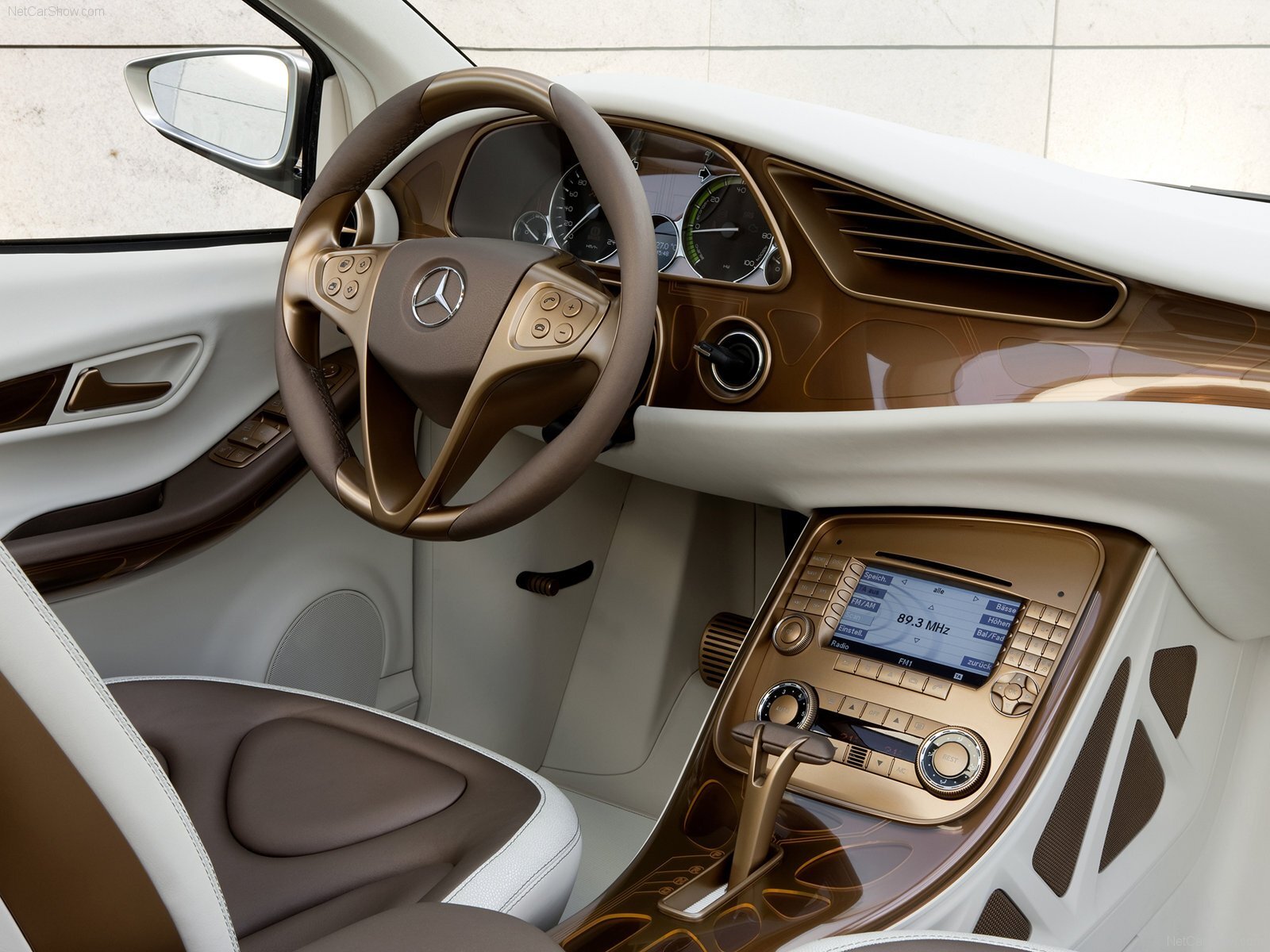 Cars mercedes benz bluezero e cell plus concept Desk Mat Stitched
