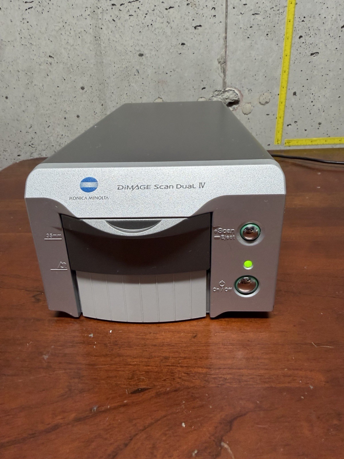 Konica Minolta DiMAGE Scan Dual IV Slide Scanner AF-3200 - READ *NO POWER CORD*