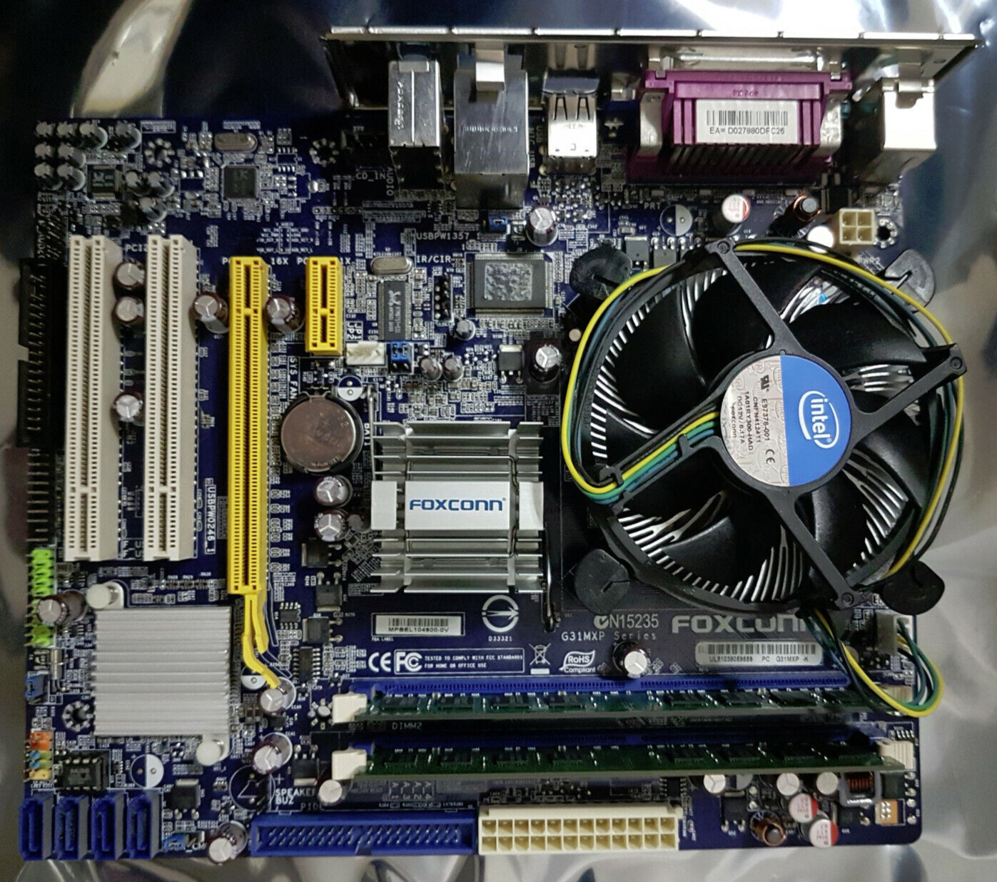 Foxconn G31MXP-K LGA775 MicroATX Motherboard w/ Core 2 E7400 CPU 4GB RAM, Backpl