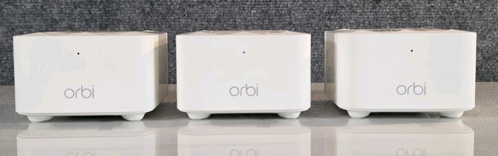 NETGEAR Orbi RBR10 Router + 2 RBS10 Satellites Mesh WiFi System 3-Pack