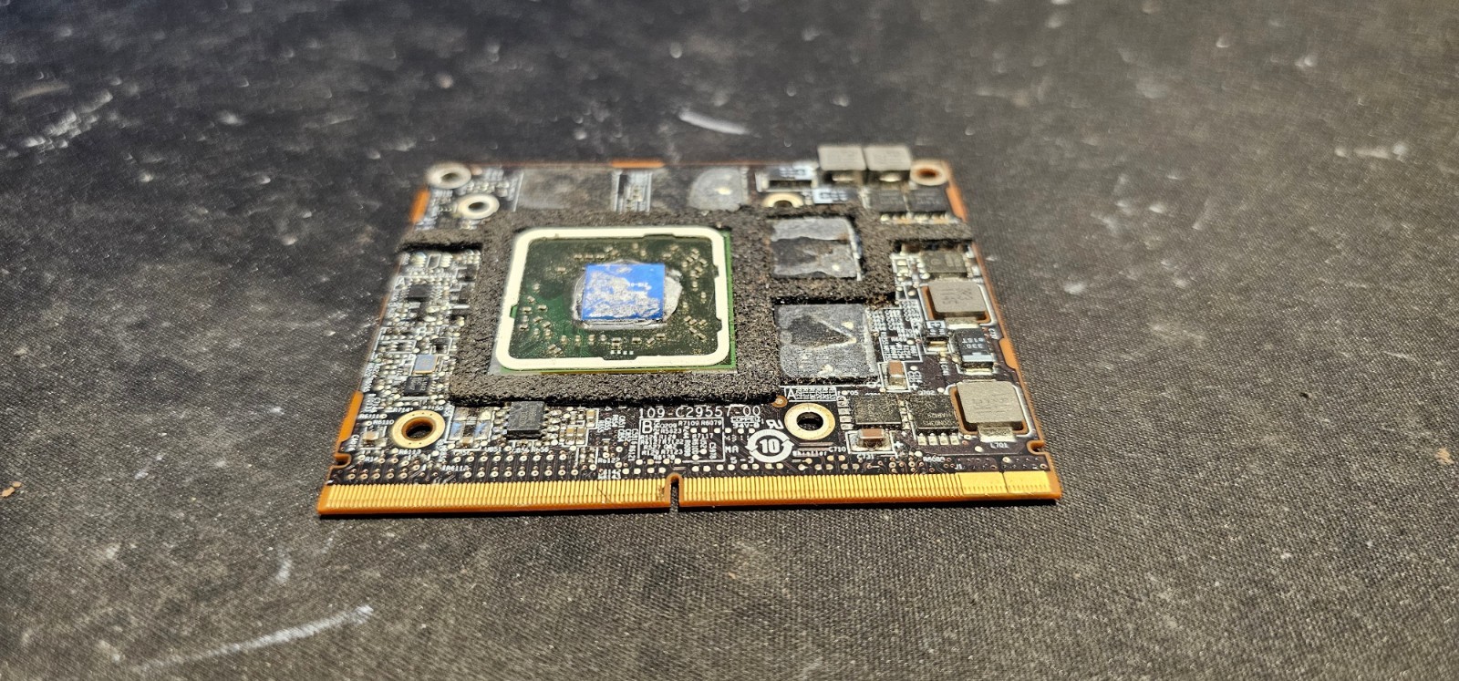 Apple iMac A1311 A1312 AMD ATI Radeon HD 5670 512MB Video Card 109-B98557-00