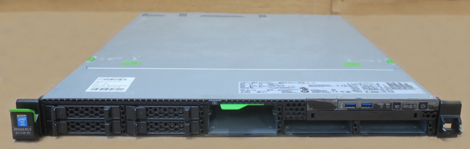 Fujitsu Primergy RX1330 M1 Quad-Core E3-1220v3 3.1GHz 8GB Ram 4x 2.5" Bay Server