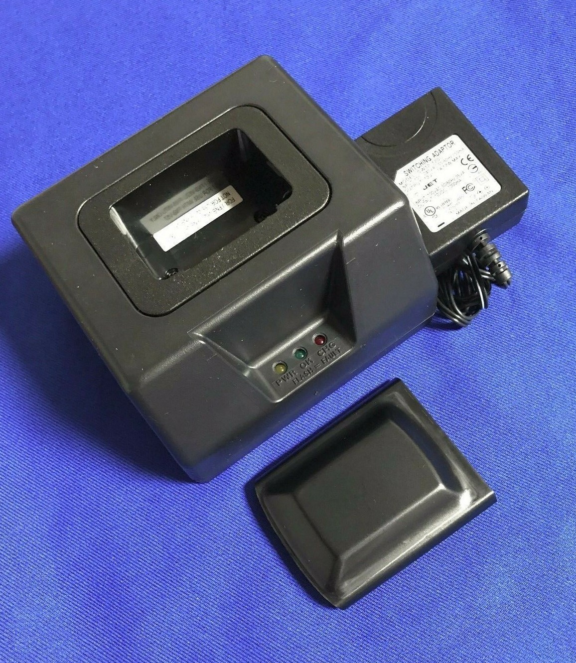 Single Pro Charger(UL)with battery cup f Symbol MC55/65/67(Non included battery)