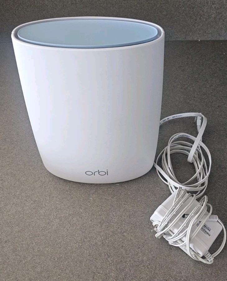 Netgear Orbi RBR50v2 Satellite Router  Wifi
