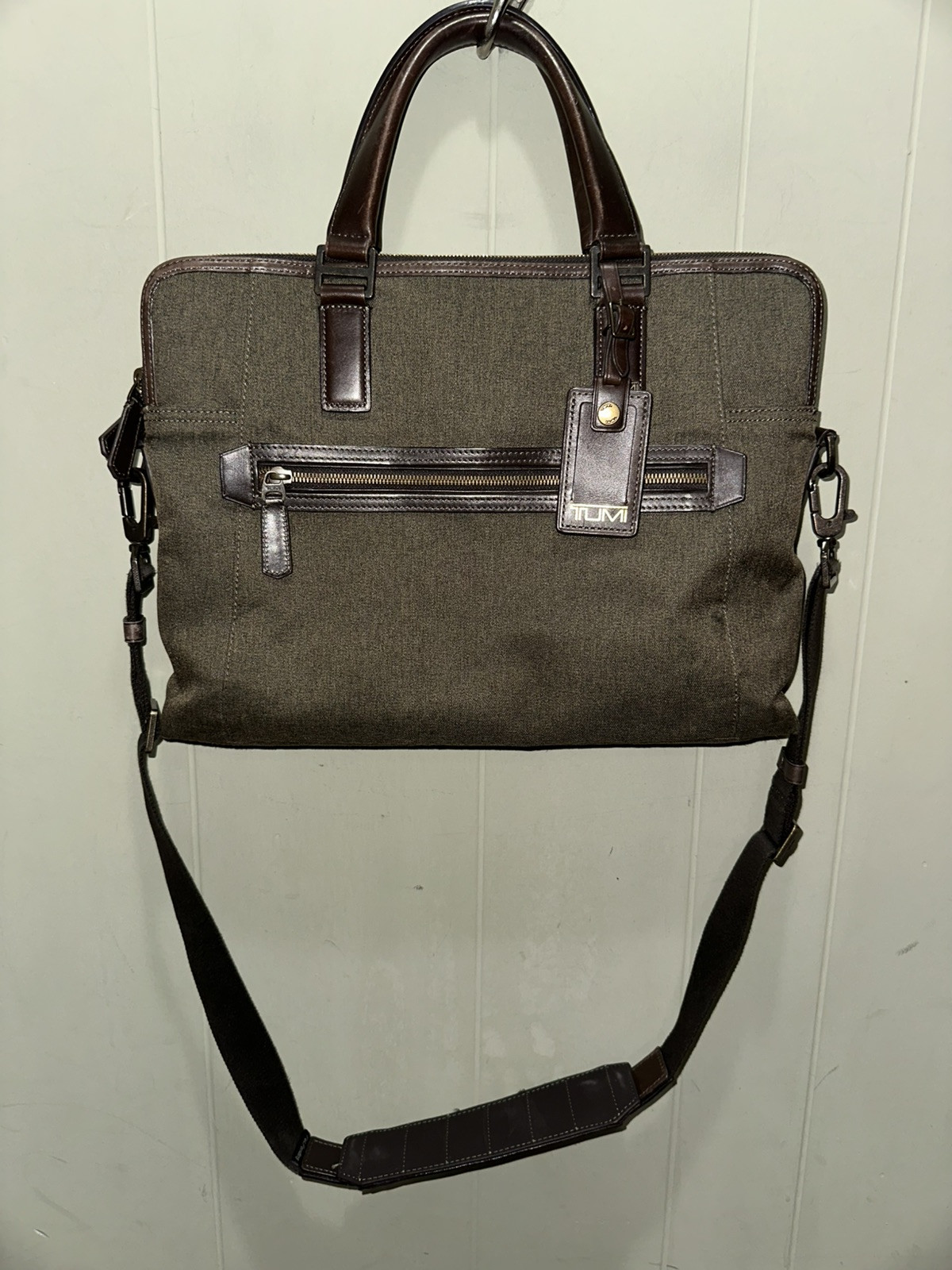 TUMI BEACON HILL BRANCH SLIM LAPTOP BRIEF CASE MESSENGER SATCHEL BAG LEATHER EUC