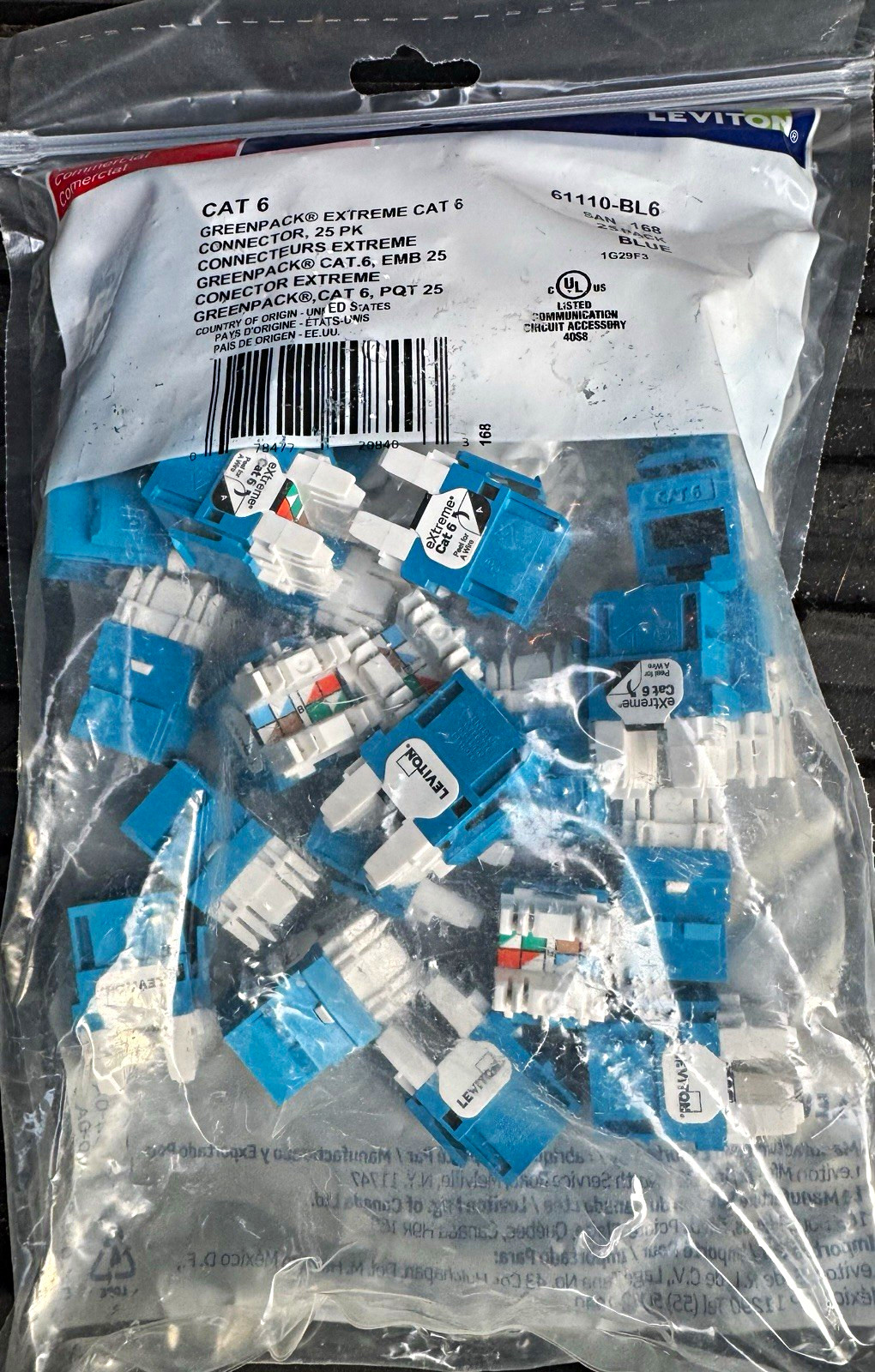 Leviton eXtreme Cat 6 RJ-45 Connector, Blue/White, 25 Pack 61110-BL6