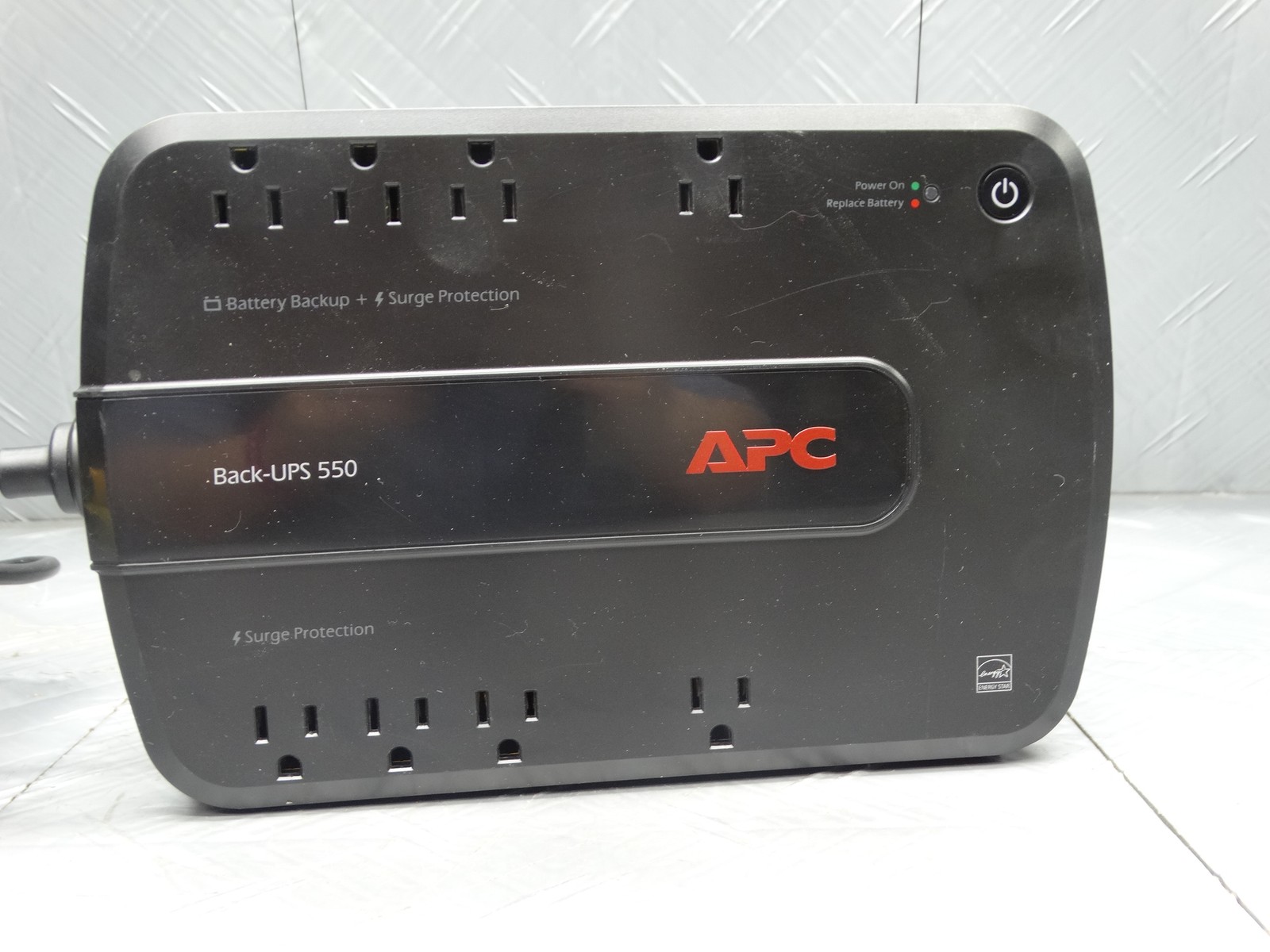 APC Back-UPS 550 Battery Backup + Surge Protection BE550G