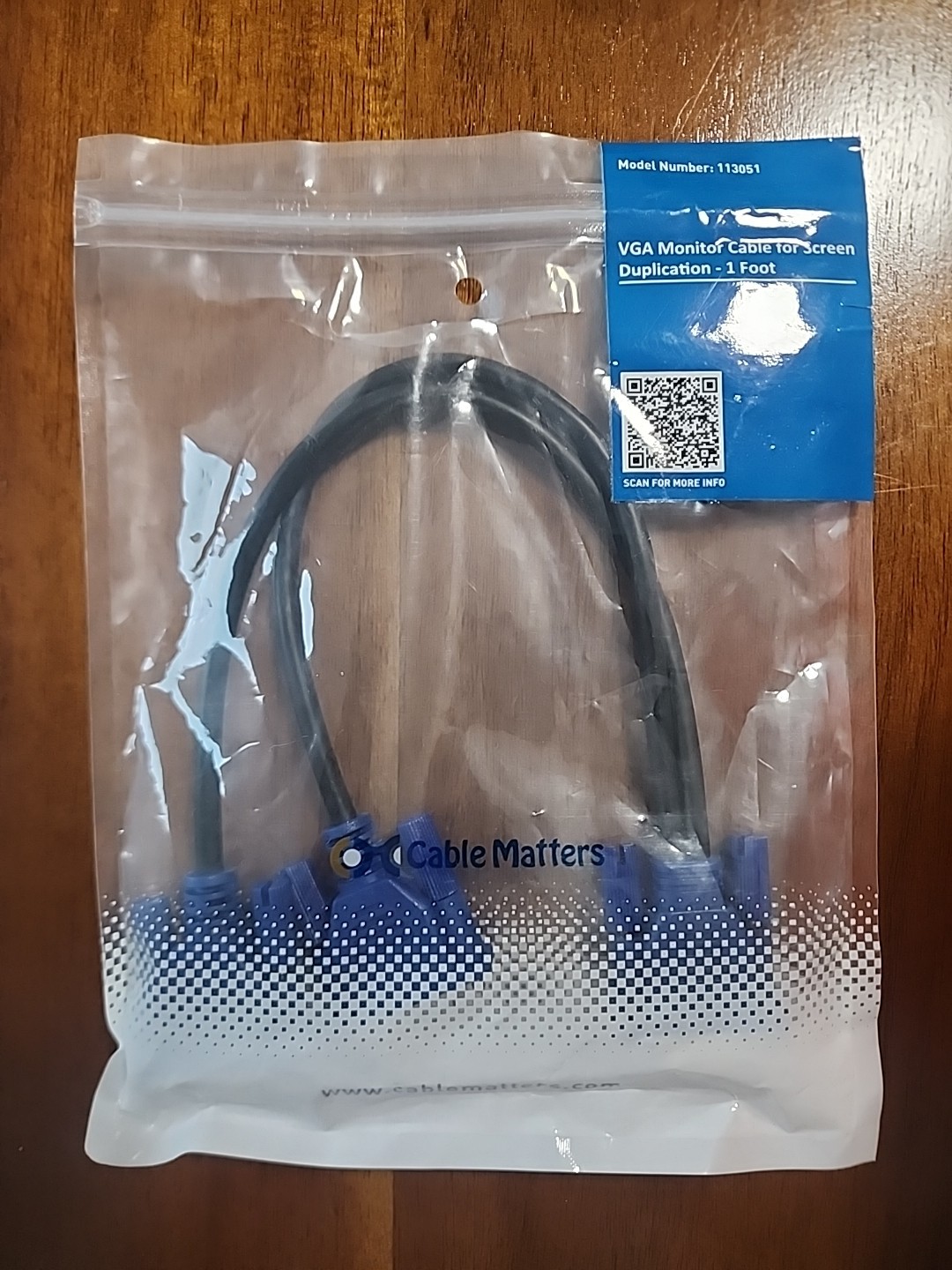 Cable Matters Model 113051 VGA Monitor Cable For Screen Duplication 1 Foot
