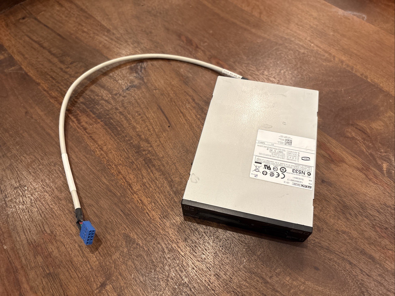 Genuine Teac CA-200 9-in-1 Flash Memory Media Card Reader 1930930B00