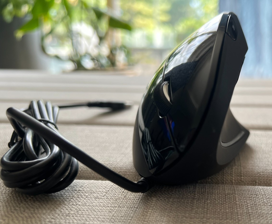 Perixx Periduo-505 USB Wired Ergonomic Right Handed Vertical Mouse DPI 6 Buttons